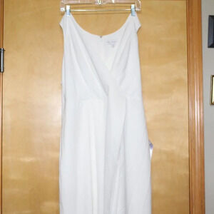 NWT DRESS THE POPULATION